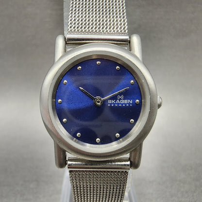Skagen Watch Women 25mm Blue Dial Silver Tone Round Mesh band P4SSN New Battery0