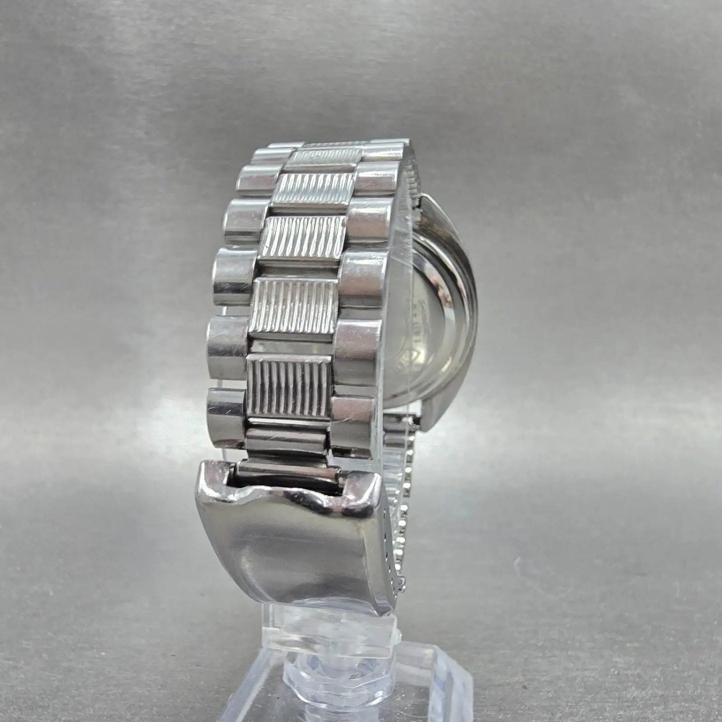 Seiko 5 Actus Watch Men 36mm Black Dial Silver Tone Daydate 7019-7070 Runs8