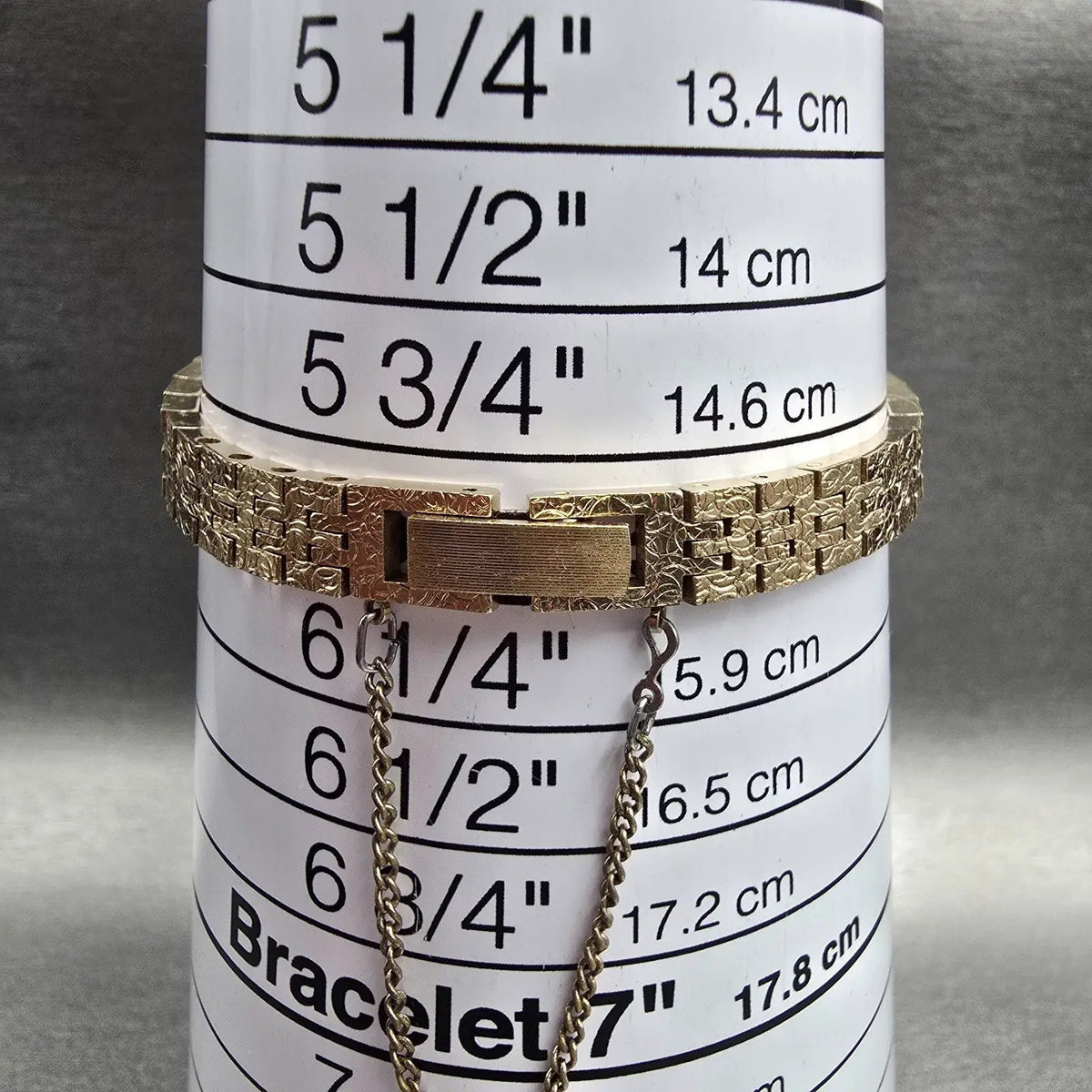 Seiko Watch Women 16mm Cream Dial Gold Tone Oval 11-8309 Manual Wind Vintage9