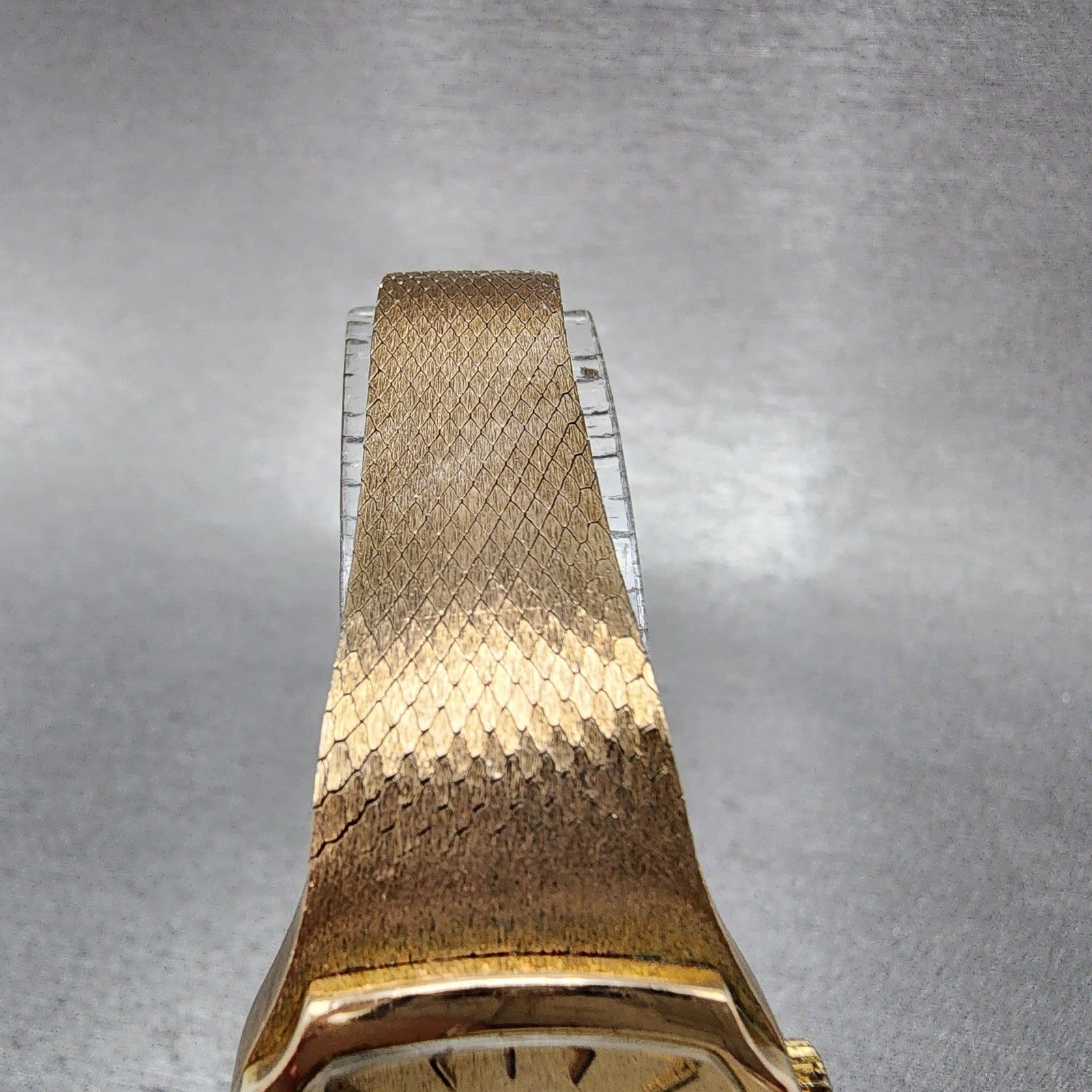 Rado Watch Women 25mm Gold Dial Gold Tone Rectangle Manual Wind Cal 612 PARTS5