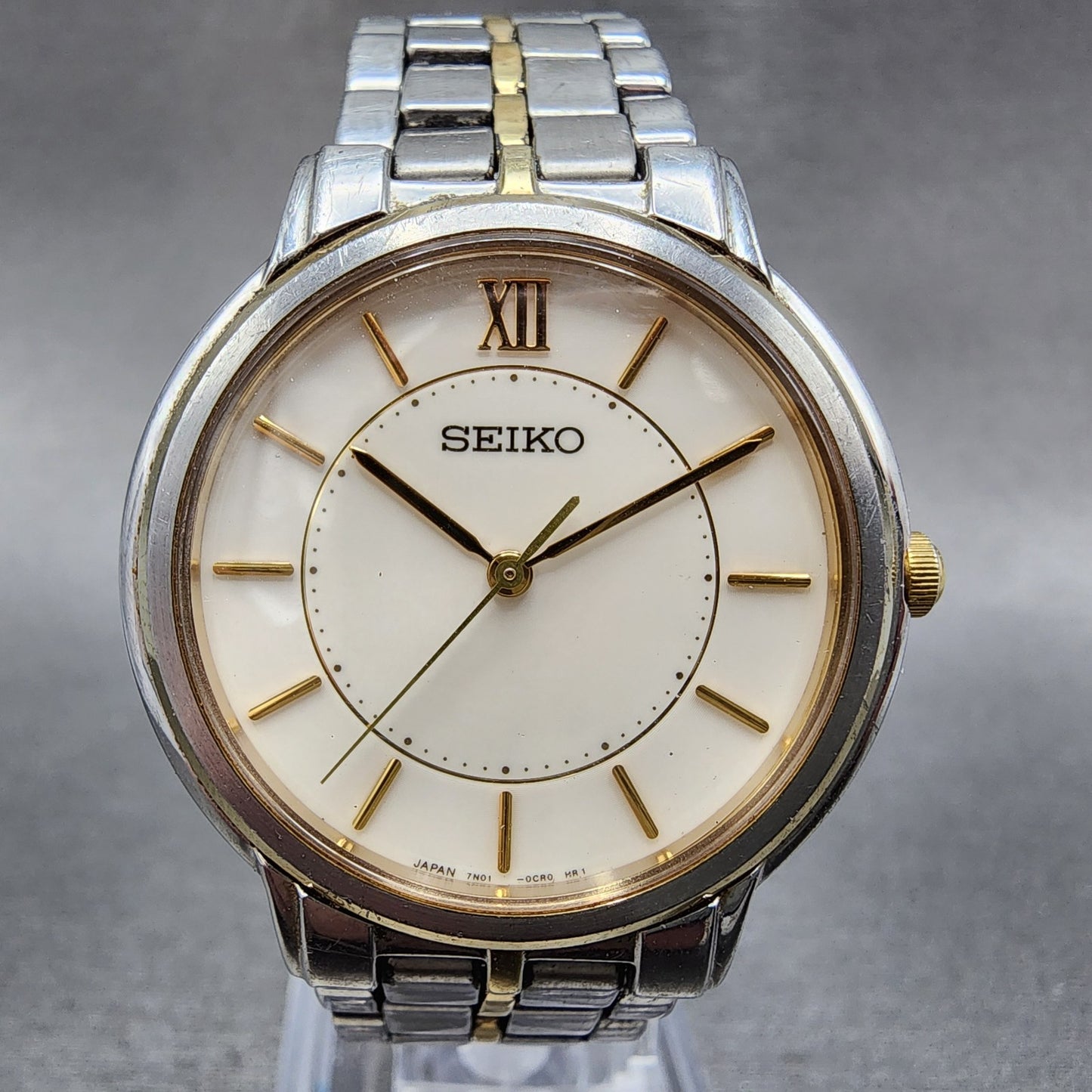 Seiko Watch Men 32mm White Dial Two Tone Round 7n010bc0 New Battery0