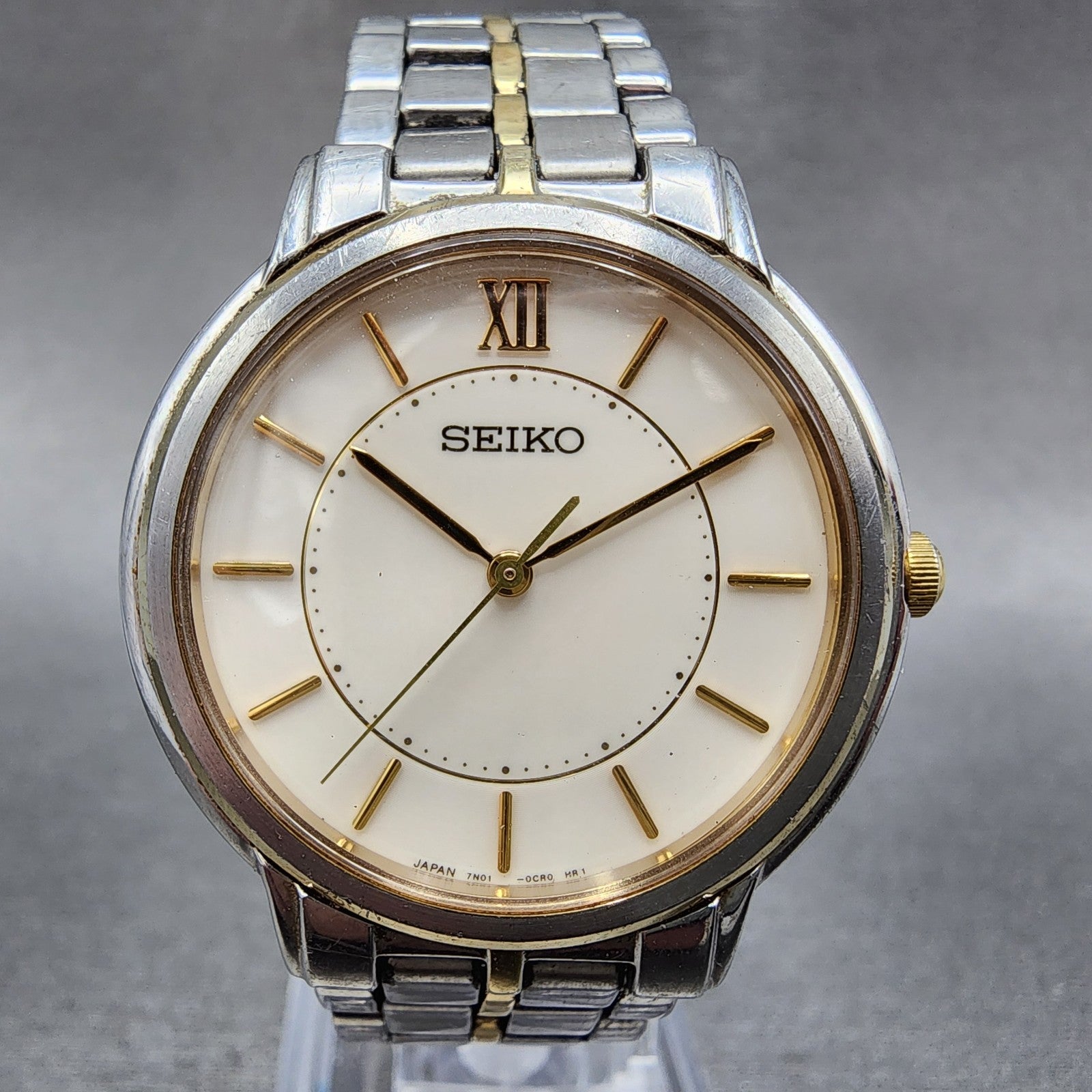 Seiko Watch Men 32mm White Dial Two Tone Round 7n010bc0 New Battery0