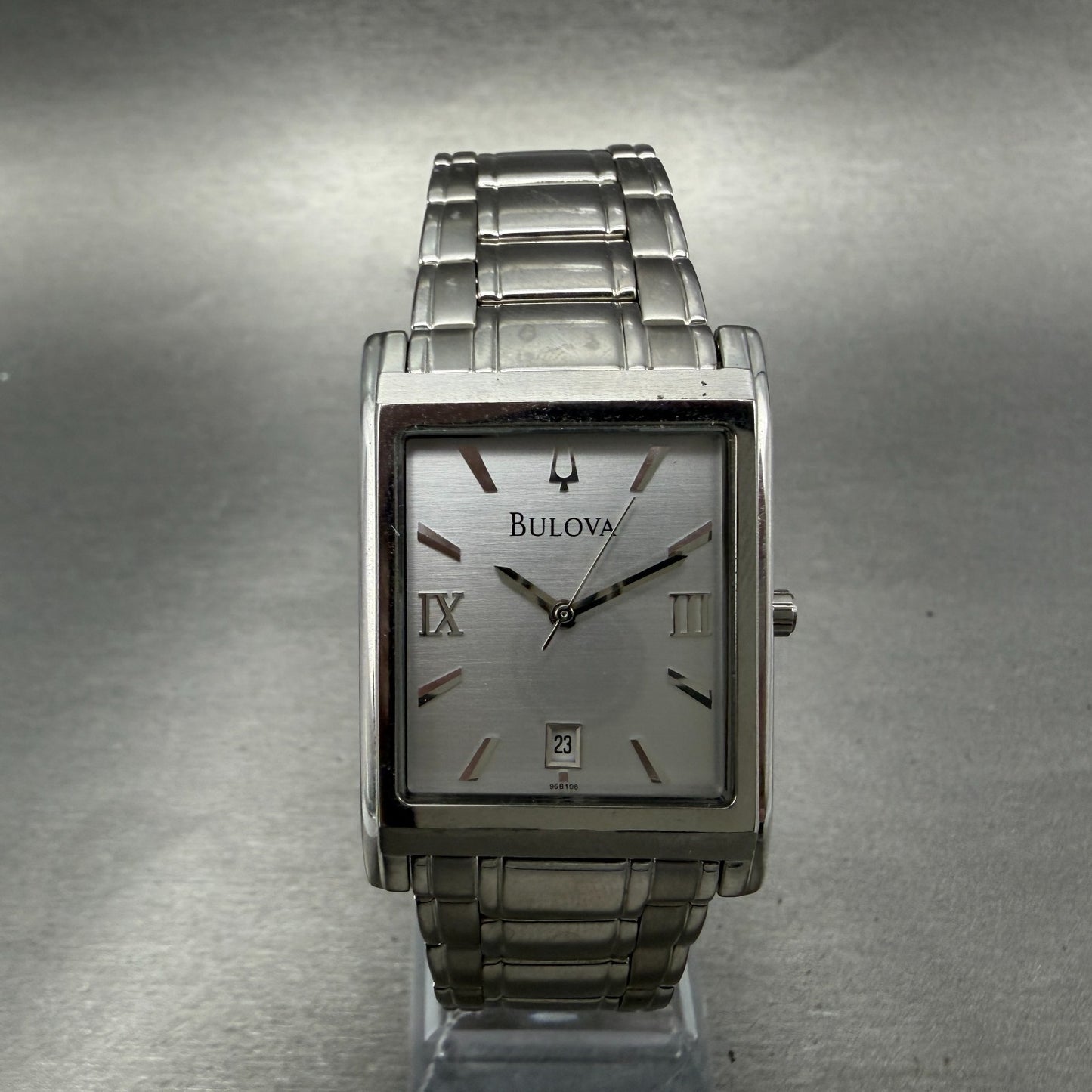 Bulova Tank Watch Men 29mm Silver Dial Silver Tone Date Rectangle 96B108 New Bat0