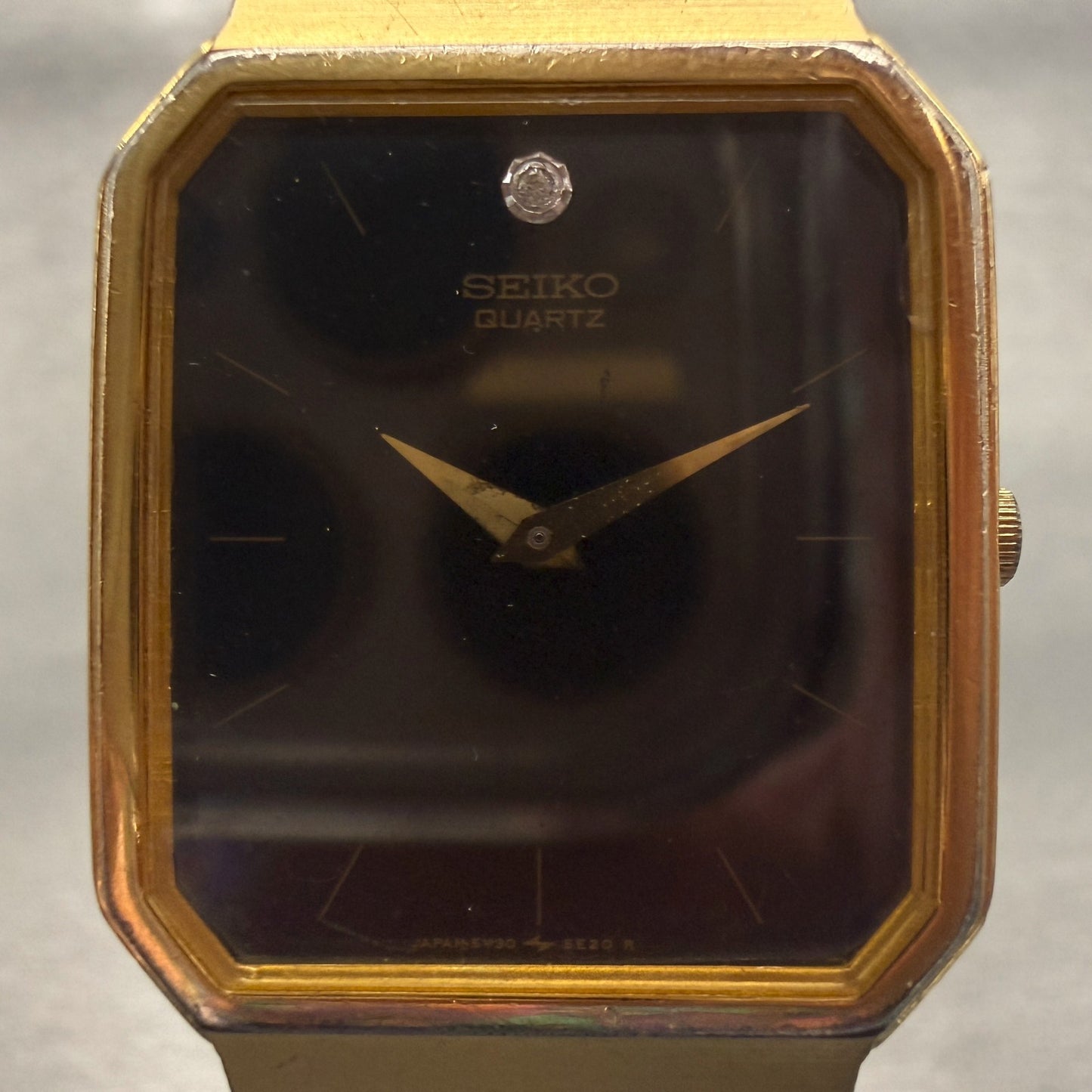 Seiko Watch Men 26mm Black Dial Gold Tone Rectangle Gemmed 5Y30-5B89 New Battery1