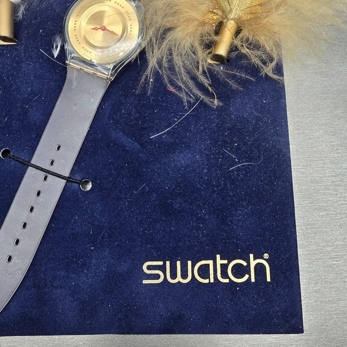 Swatch Plume de Fête Watch Men 34mm Gold Dial Clear Case SFK136 New Battery NOS11