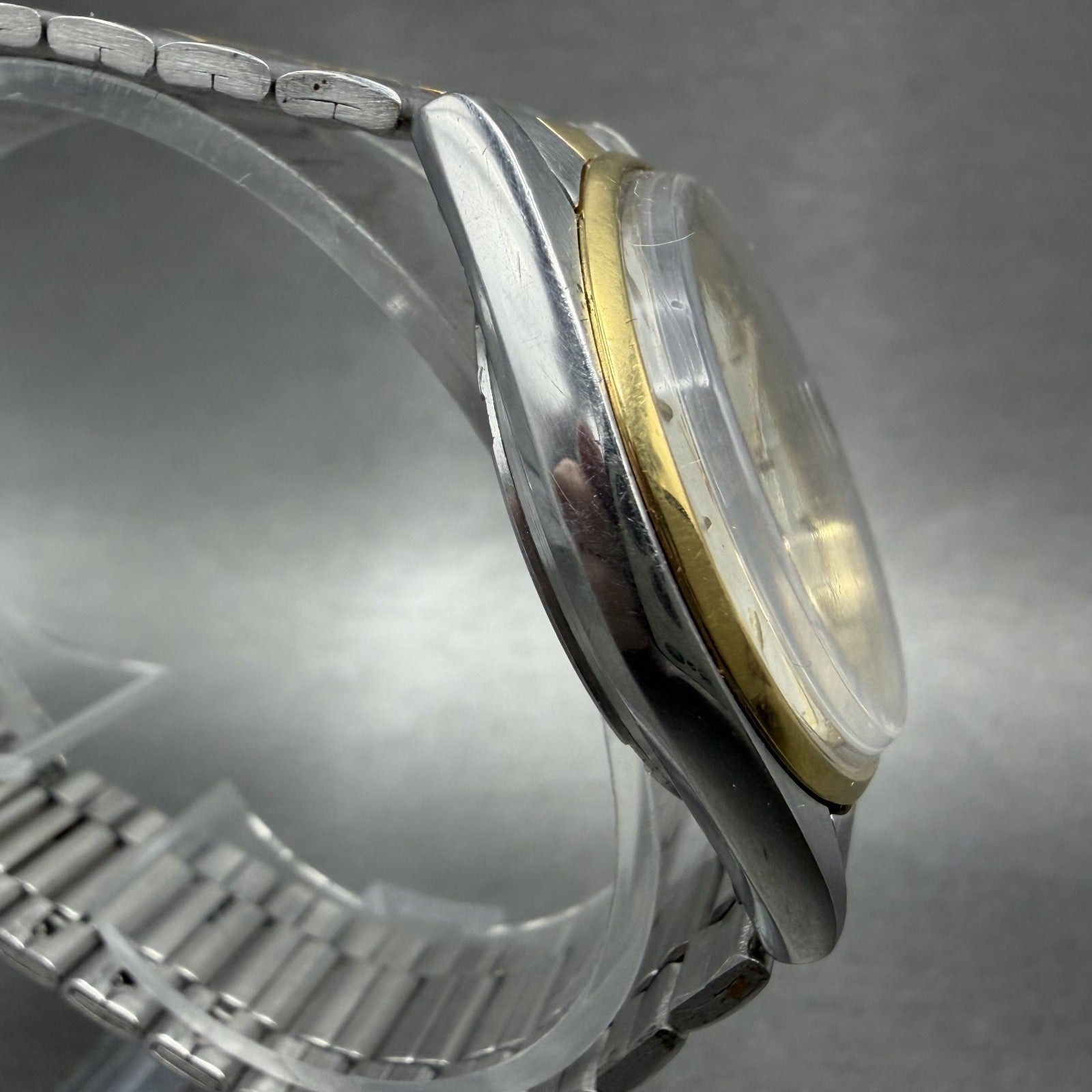 Seiko SQ Watch Men 33mm Silver Dial Two Tone Date 5y22-6009 New Battery3