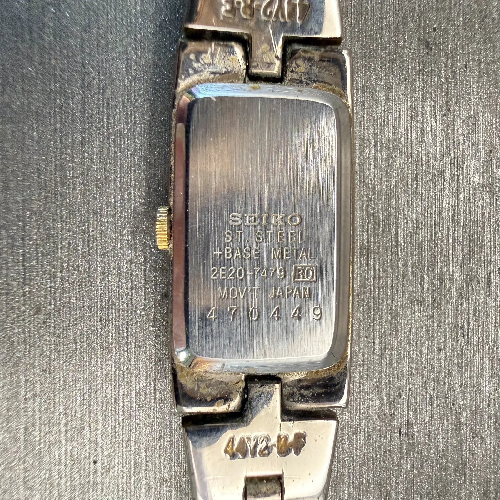 48533277