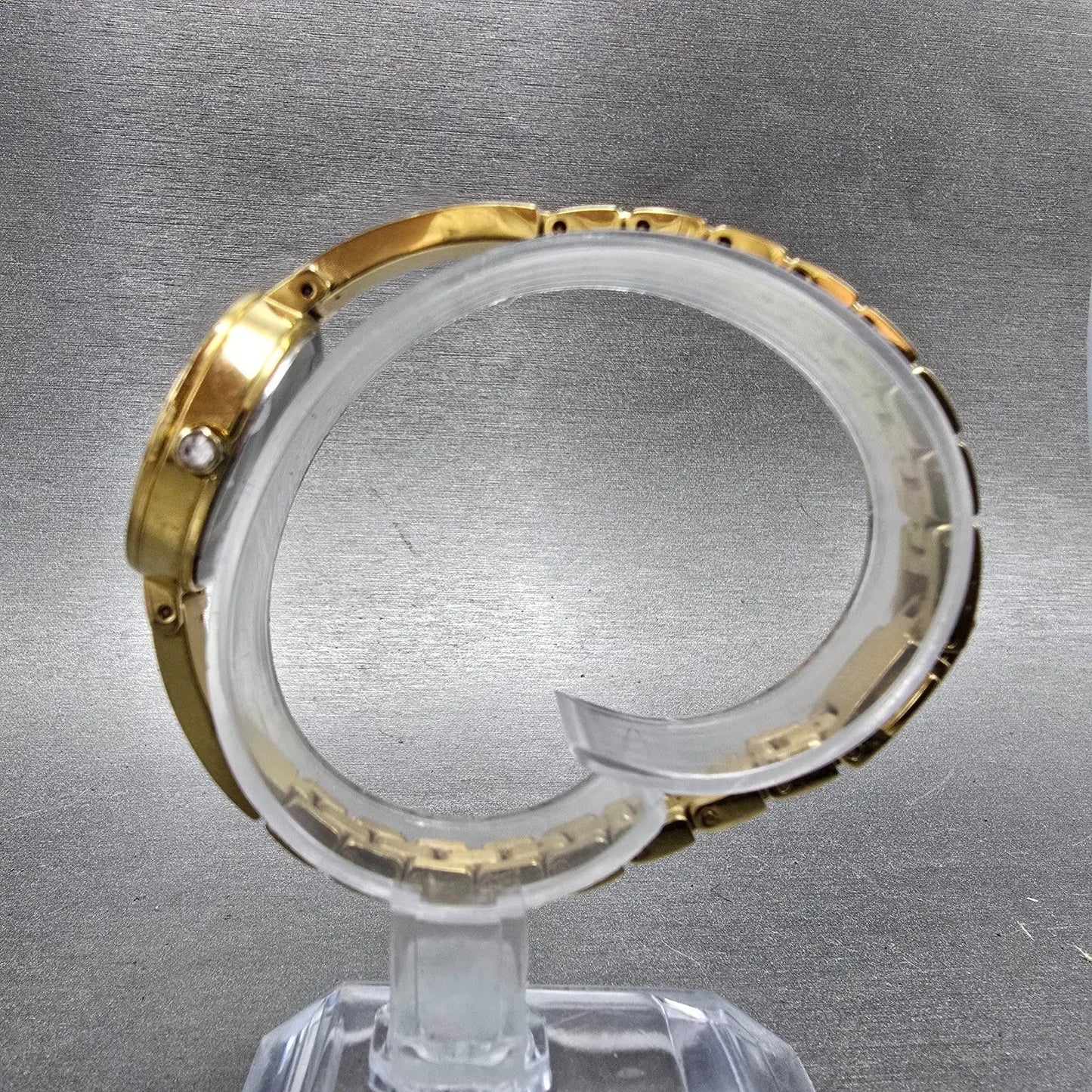 Citizen Eco-Drive Watch Women 25mm MOP Dial Gold Tone Round E031-S122694 Runs NQ6