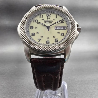 Seiko Watch Men 38mm Luminous Dial Silver Tone Daydate 7N43-6B20 New Battery VTG5