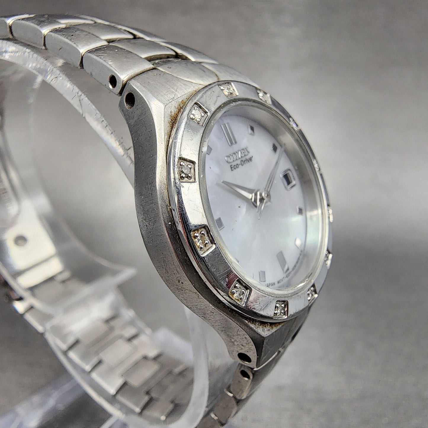 Citizen EcoDrive Watch Women 26mm MOP Dial Stainless Steel Date Diamonds Runs3