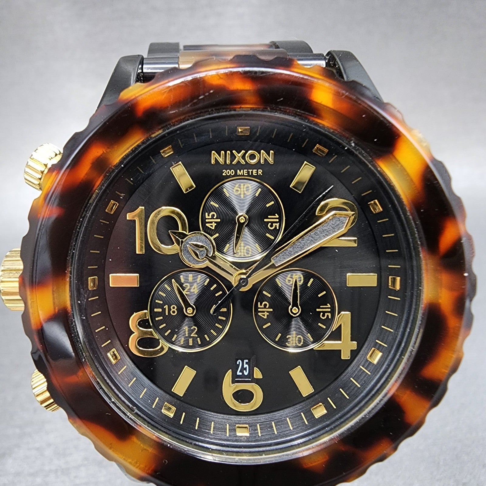 Nixon 4220 Chrono Watch Women 42mm Black Dial Black Tortoise Date New Battery2