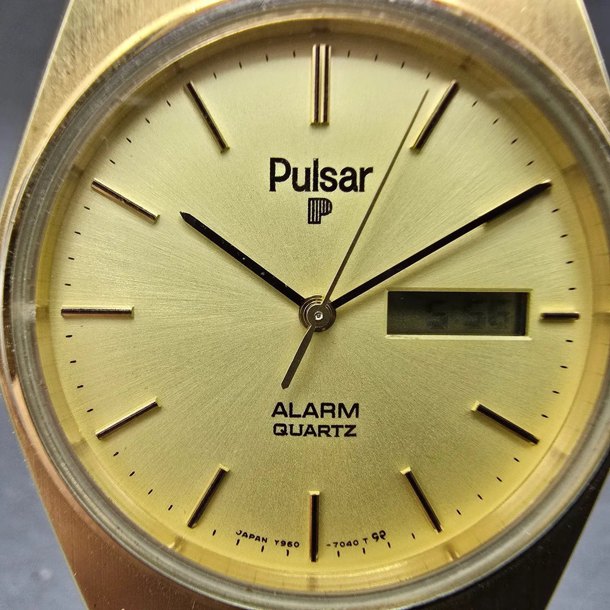 Pulsar Watch Men 33mm Gold Dial Gold Analog Digital Alarm READ!!! Y960 New Batt1