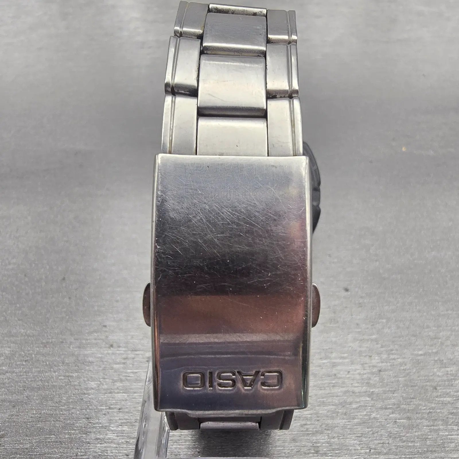 Casio Illuminator AW-80 Watch Men 40mm Silver Dial Silver Tone Daydate New BattH7