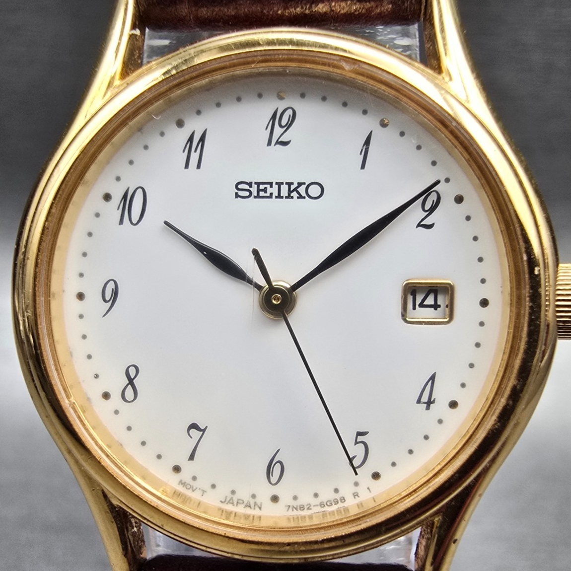 Seiko Watch Women 25mm White Dial Gold Tone Date Round 7N82-6E80 New Battery1