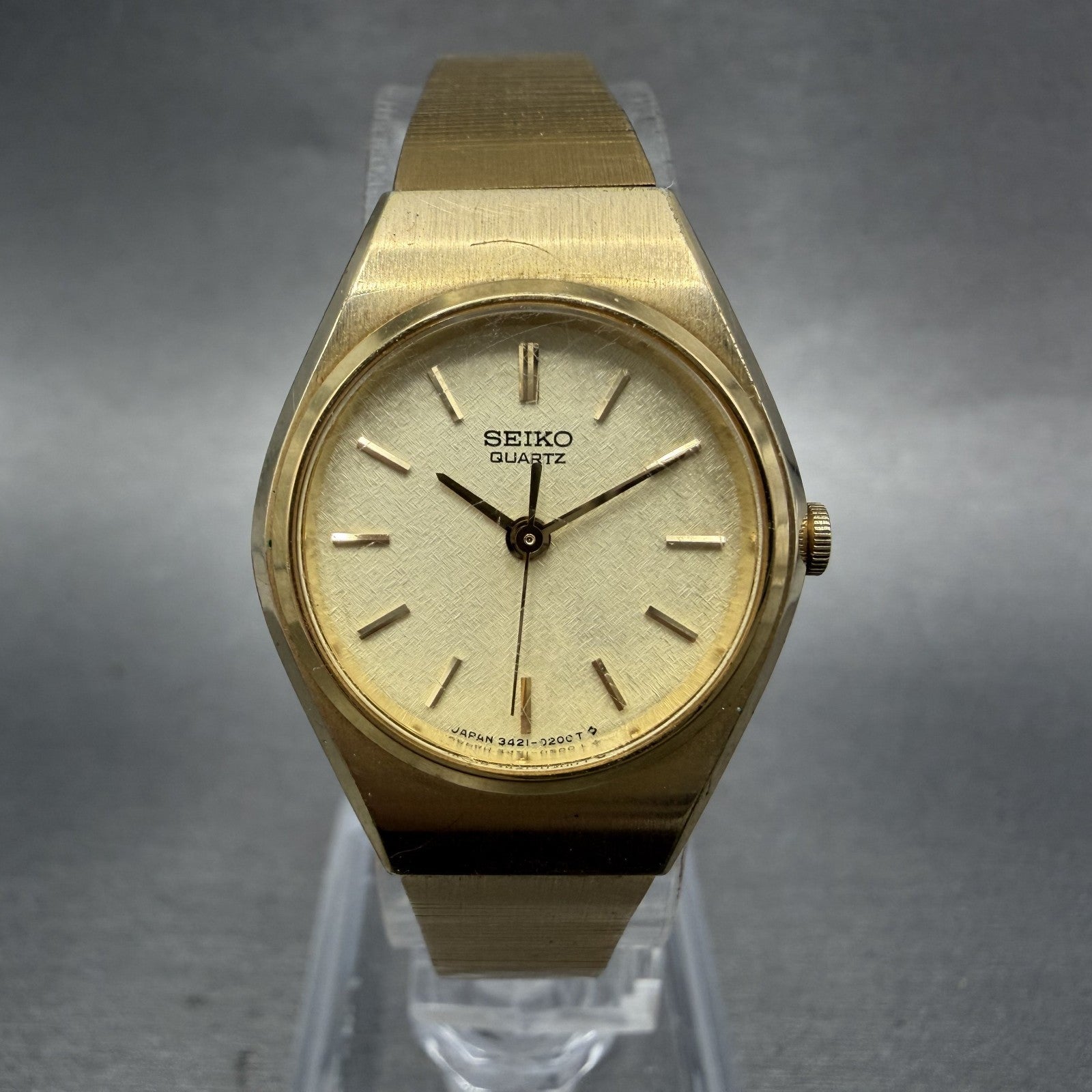 Seiko Watch Women 23mm Champagne Dial Gold Tone Round 3421-0079 New Battery0
