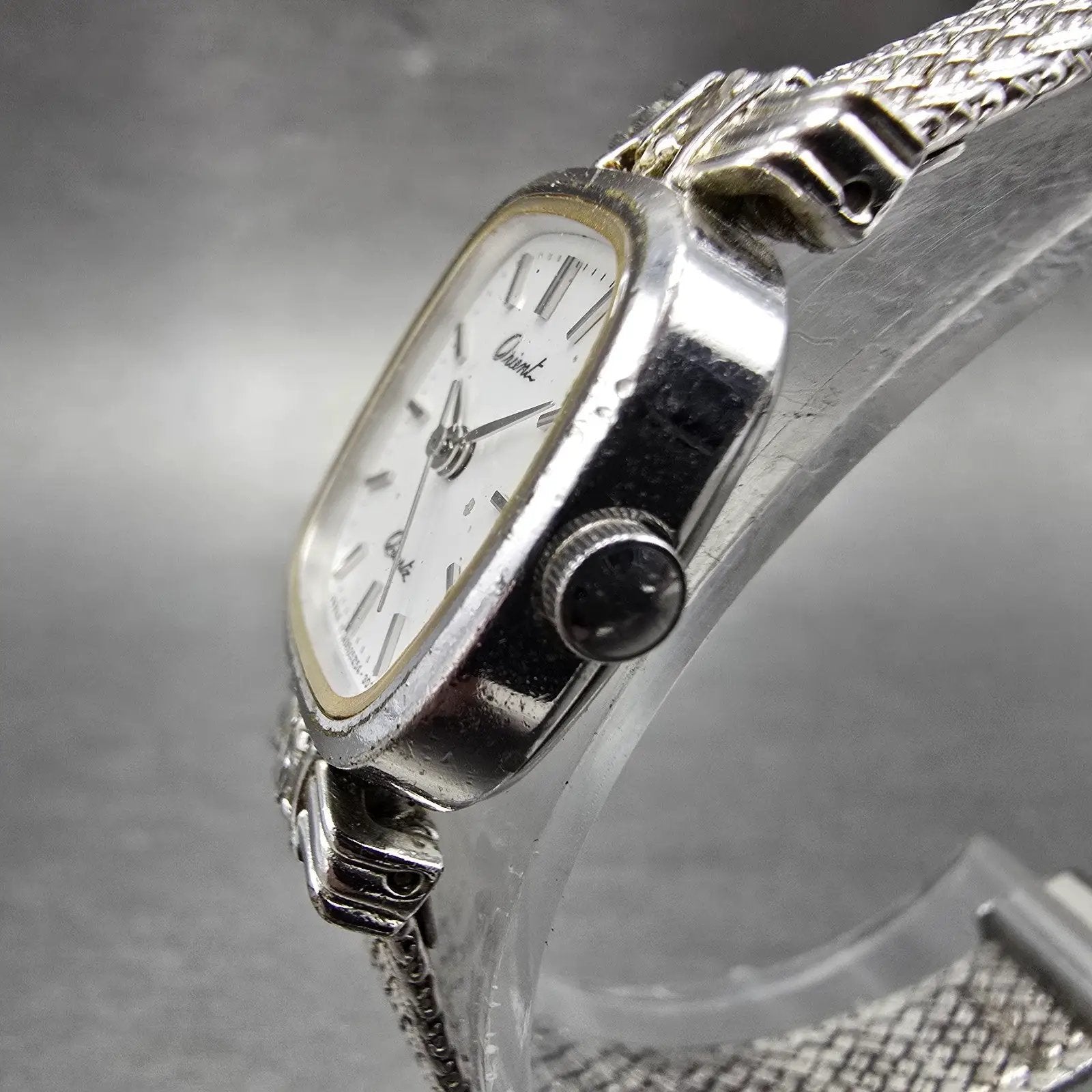 Orient Watch Women 18mm White Dial Silver Tone Rectangle A053Z5-40 New Battery D2