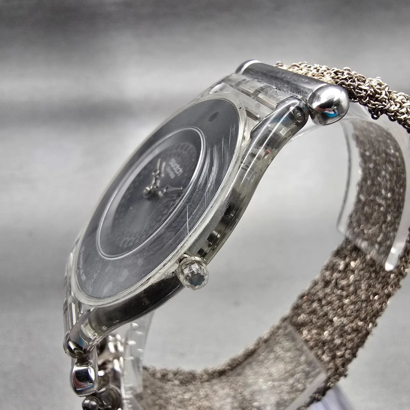 Swatch Skin Essentiality Watch Women Silver Dial Clear Sterling Silver New Batt2