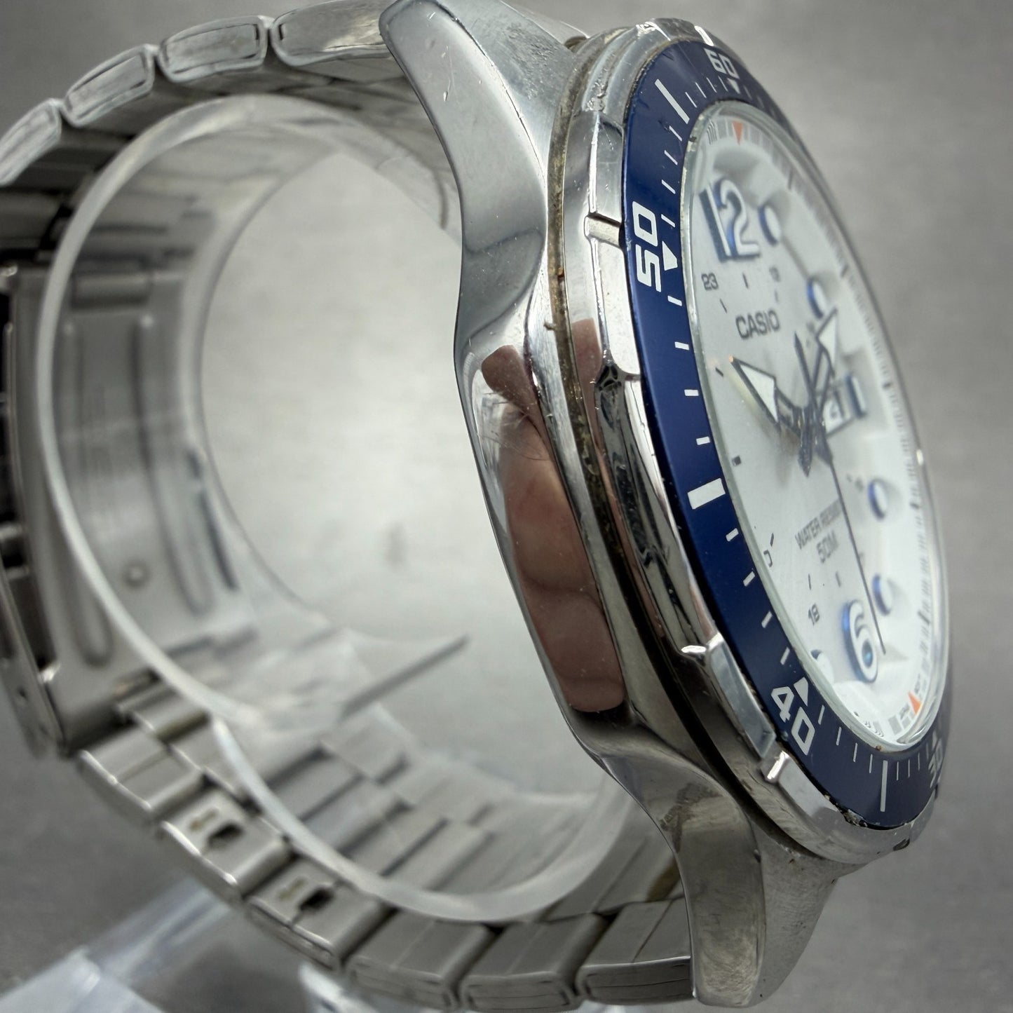 Casio Watch Men 44mm Silver Dial Silver Tone Daydate MTD-100 New Batt Blue Bezel3