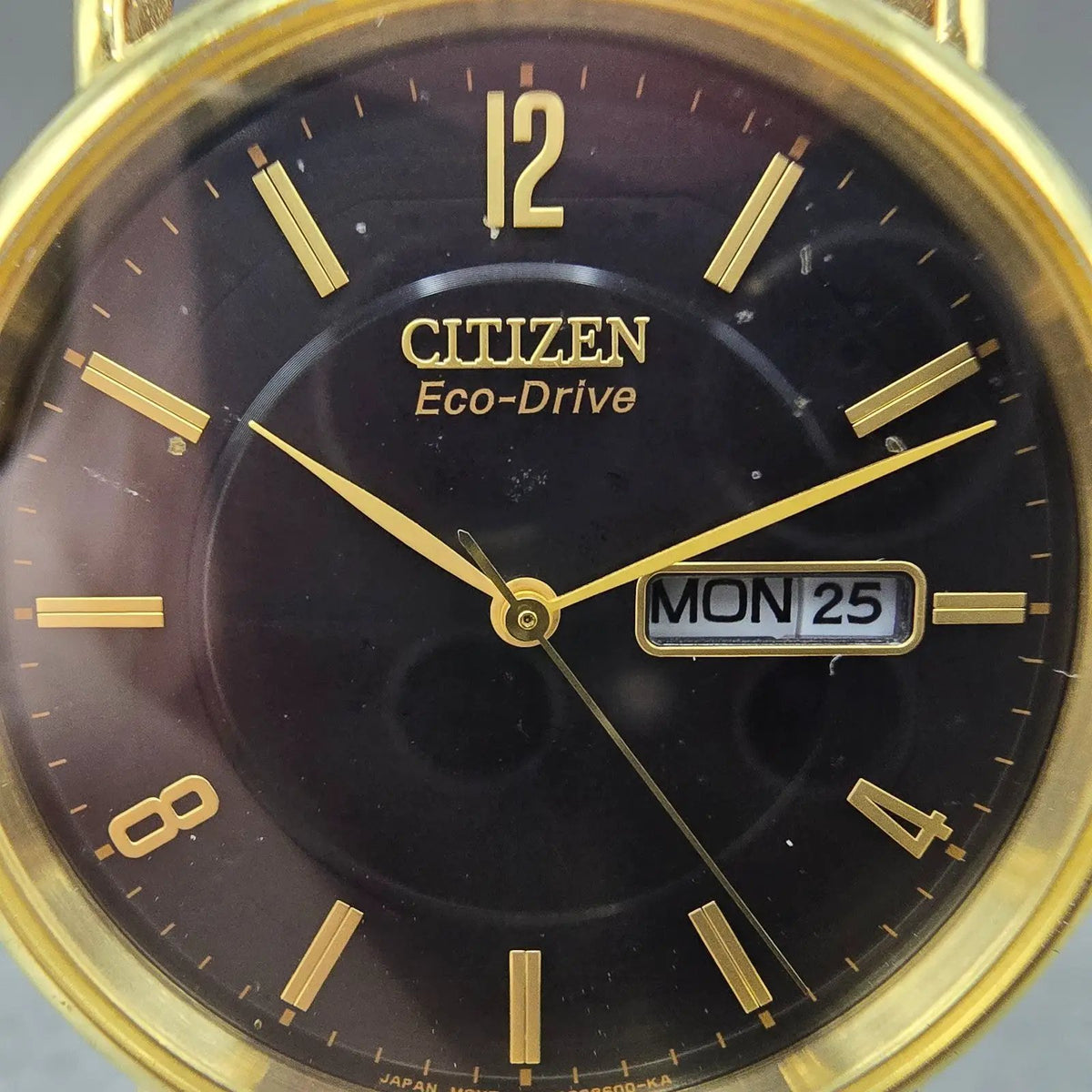 Citizen Eco-Drive Watch Men 36mm Black Dial Gold Daydate E101-S015588 Runs JP561