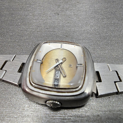 Atlantic Gran Prix Automatic Watch Women 27mm Silver Dial Silver Tone Daydate3