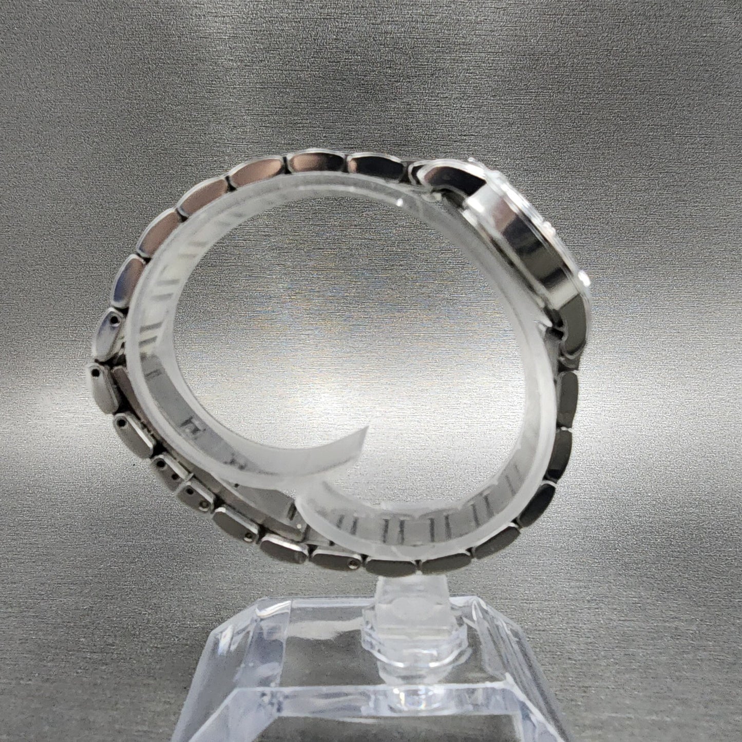 Bulova Watch Women 26mm MOP Dial Steel Diamond Bezel Date Round 96R105 NewBat8