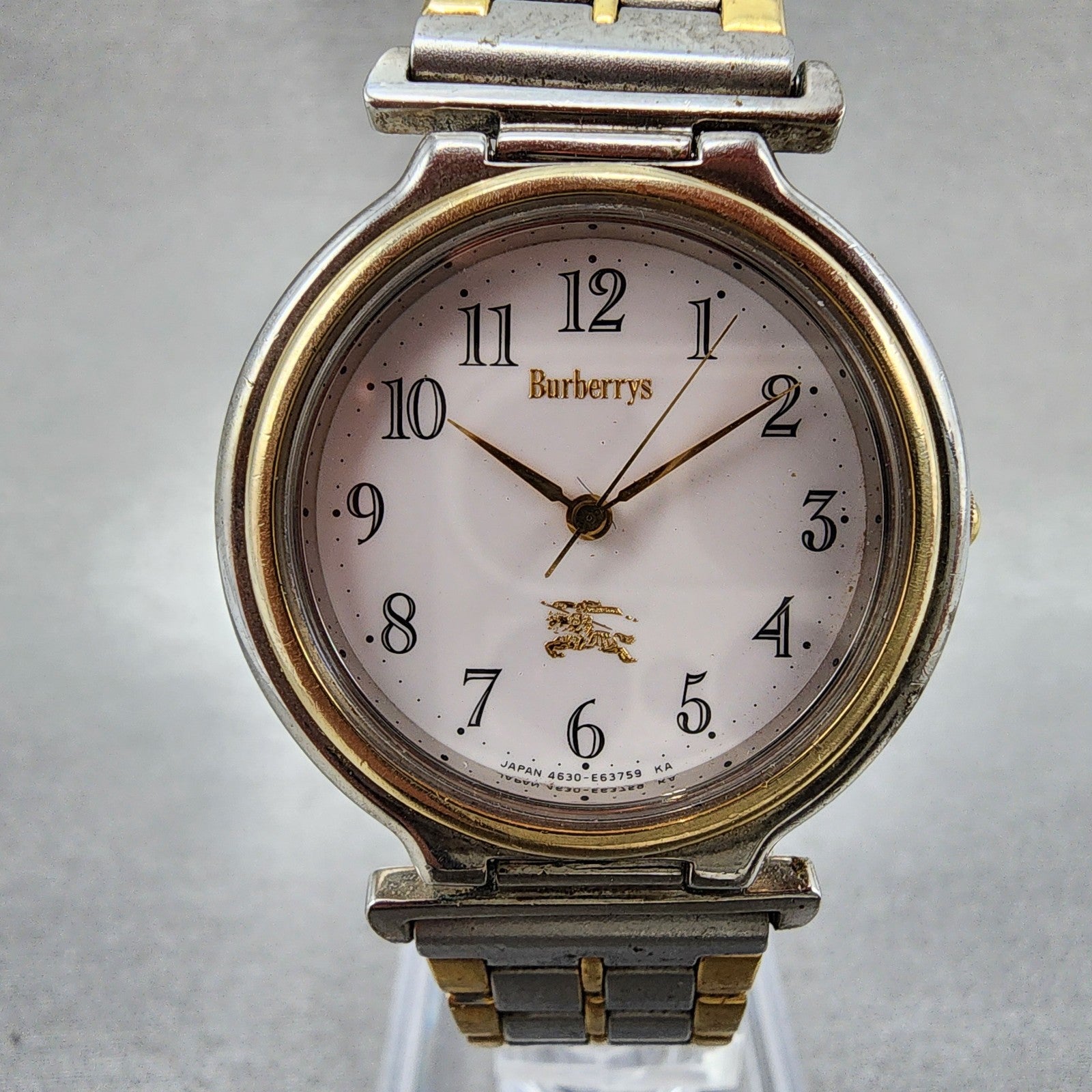 Burberry Watch Women 31mm White Dial Two Tone Round 4630E62283 New Battery1