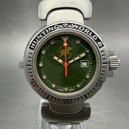 Hunting World Sportabout Dive Watch Women 33mm Green Dial Steel Date Round Works0