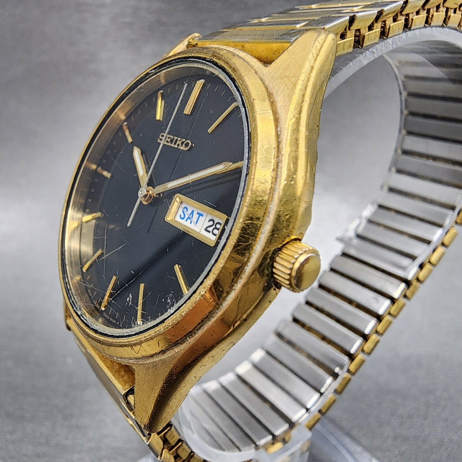 Seiko Watch Men 37mm Black Dial Gold Tone Daydate Round 7N439048 New Battery2