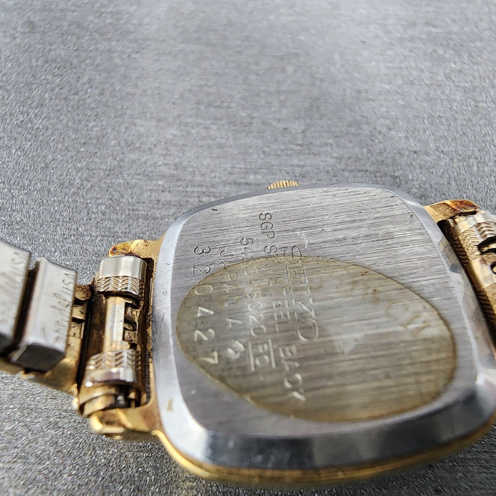Seiko Watch Women 19mm Champagne Dial Gold Tone Square 54205020 New Battery9