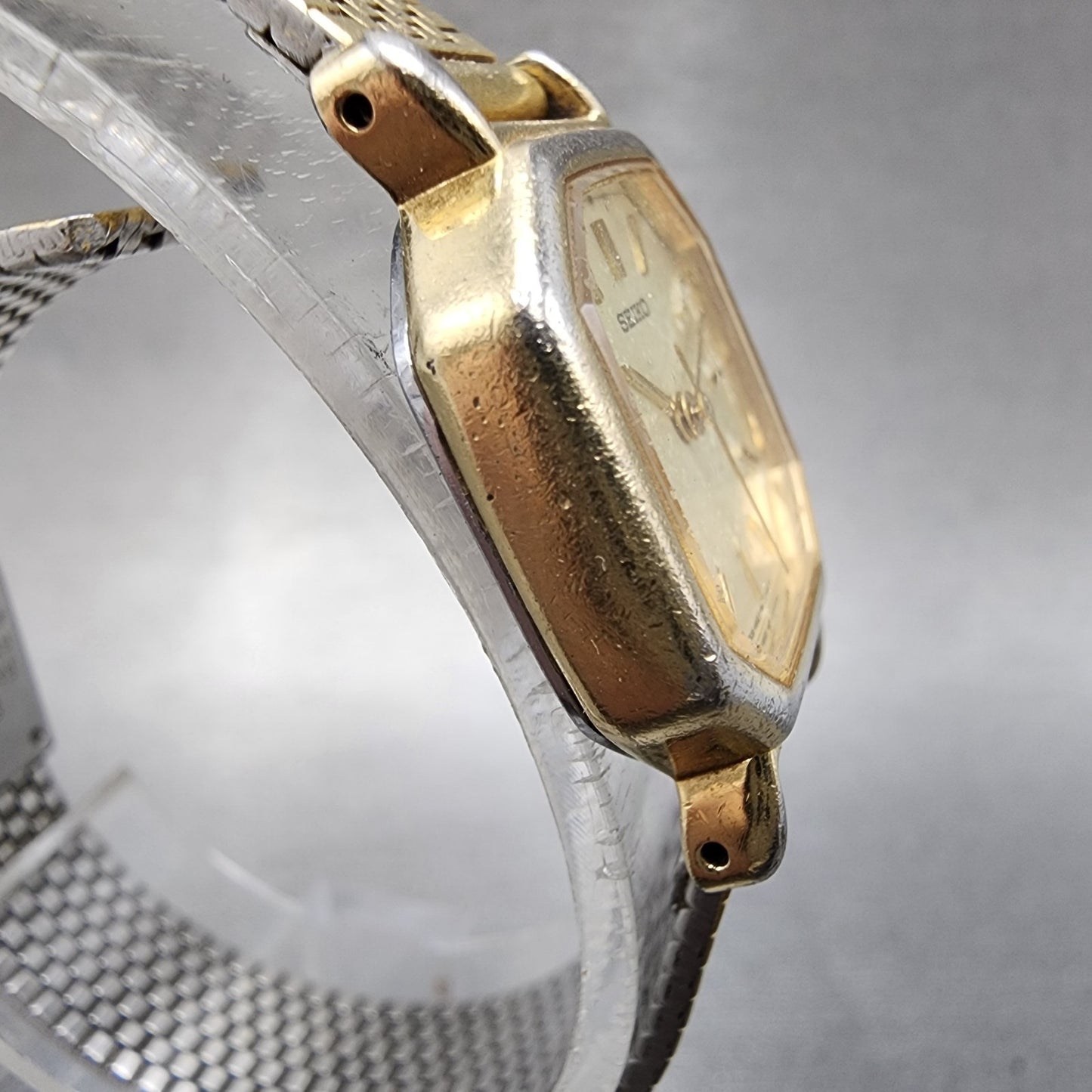 Seiko Watch Women 20mm Champagne Dial Gold Tone Octagon 4n215022 New Battery3