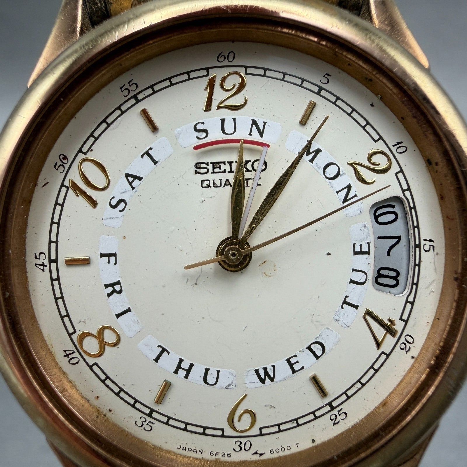 Seiko Watch Men 31mm White Dial Gold Tone Daydate Round 6F26 PARTS Vintage2
