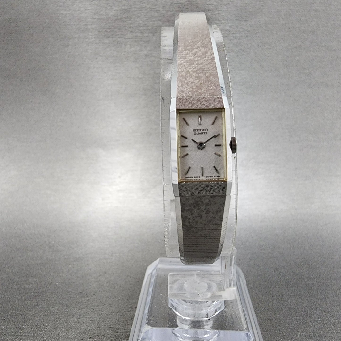 Seiko Tank Watch Women 12mm Silver Dial Silver Tone 2e205029 New Battery5