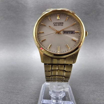 Citizen Eco-Drive Watch Men 36mm White Dial Gold Tone Daydate E101-S058023 RunsK5
