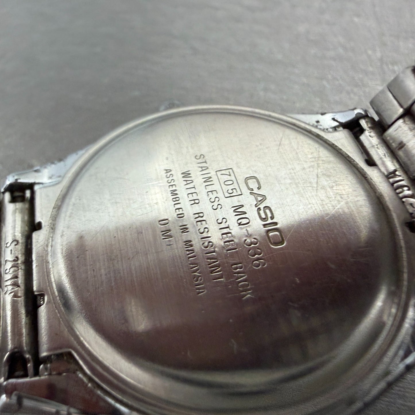Casio MQ-336 Watch Men 33mm White Dial Silver Tone Round New Battery Vintage9