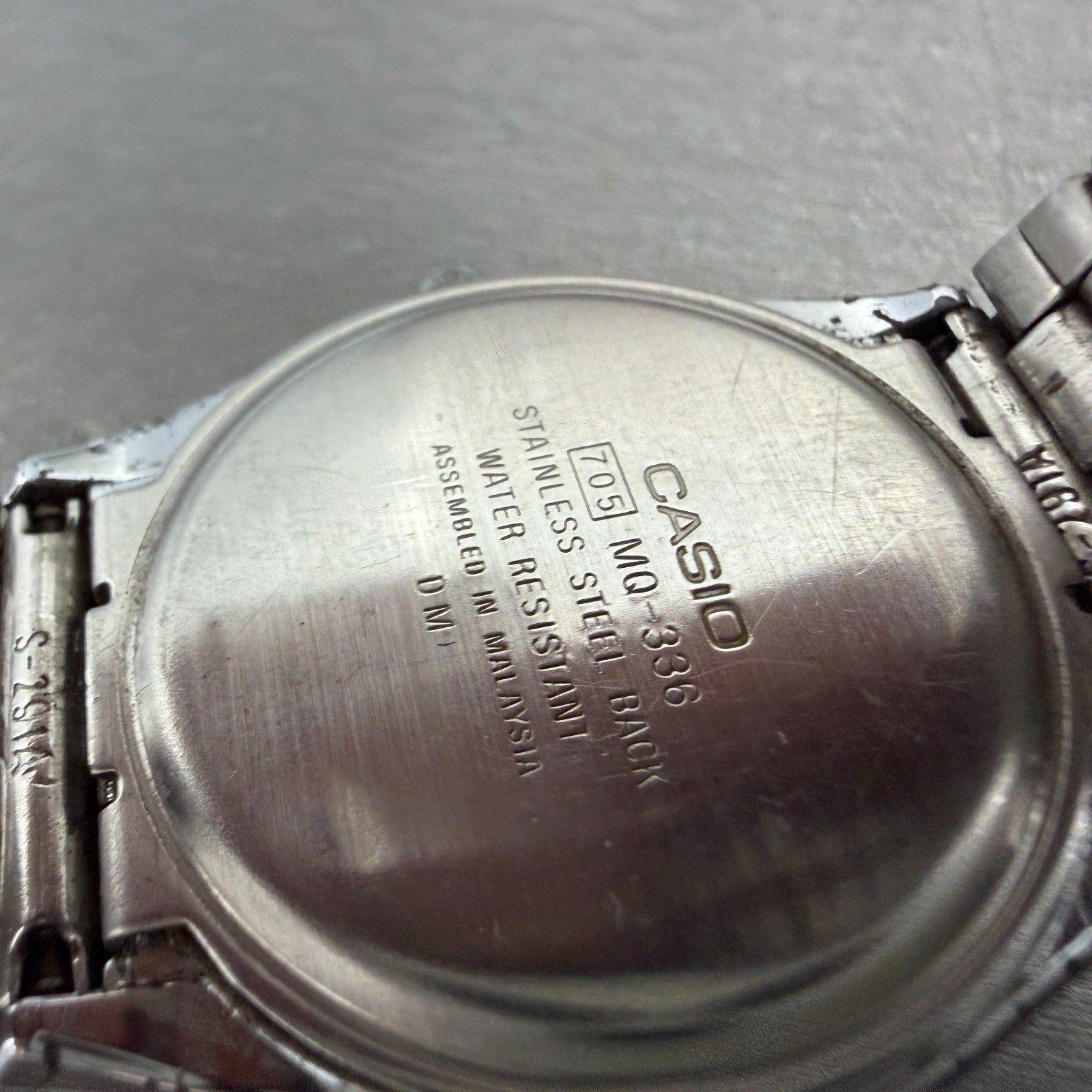 Casio MQ-336 Watch Men 33mm White Dial Silver Tone Round New Battery Vintage9