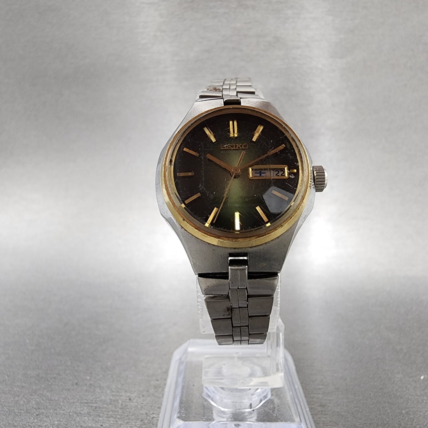 Seiko Automatic Watch Women 26mm Green Dial Two Tone Daydate 22060320 Runs6