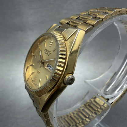 Seiko SQ Watch Women 24mm Gold Dial Gold Tone Daydate Round 3E230A60 NewBatt A2
