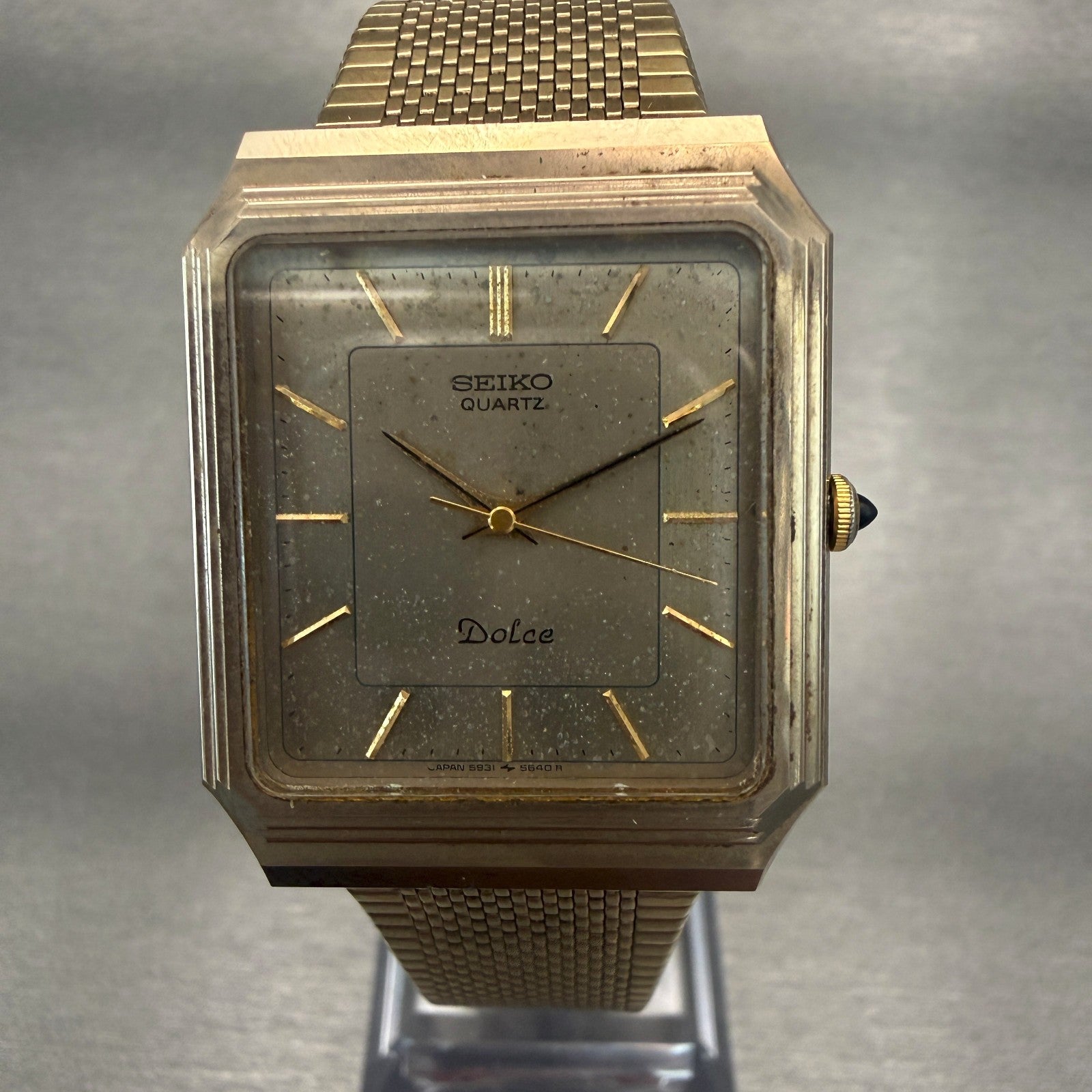 Seiko Dolce Watch Men 29mm Gold Dial Gold Tone Rectangle 5931-5490 New Battery0