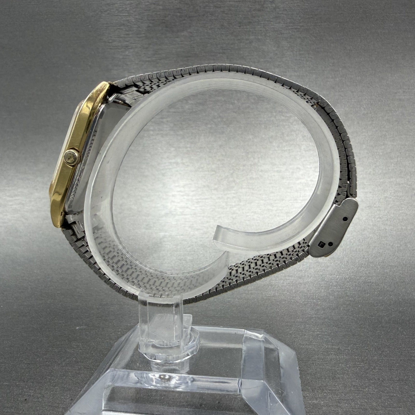 Seiko Pulsar Tank Watch Men 27mm Champagne Dial Gold Tone Y101-5329b New Batt HQ6