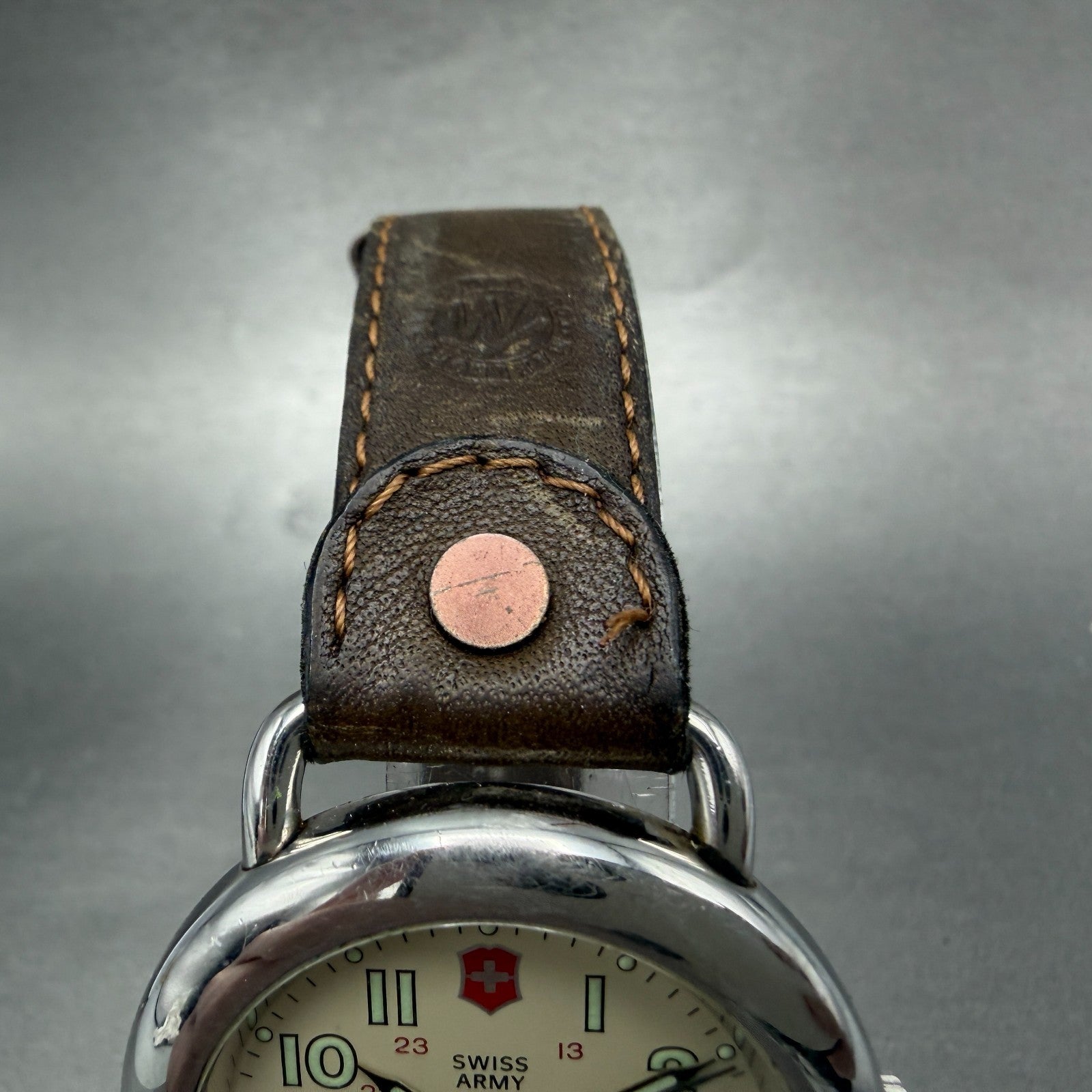 Victorinox Swiss Army Calvary Watch Men 37mm Cream Dial Silver Tone Date PART JP5