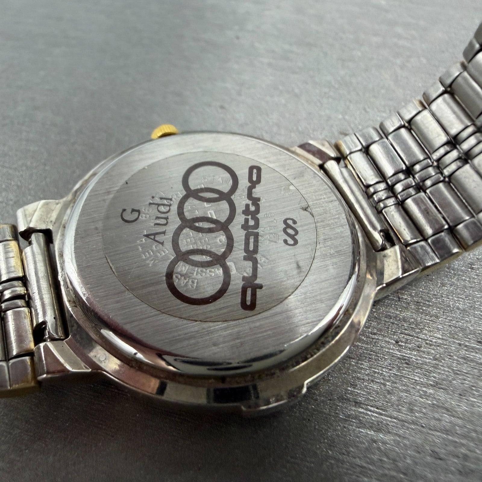 Audi Quattro Watch Unisex 32mm White Dial Two Tone Round New Battery Vintage9