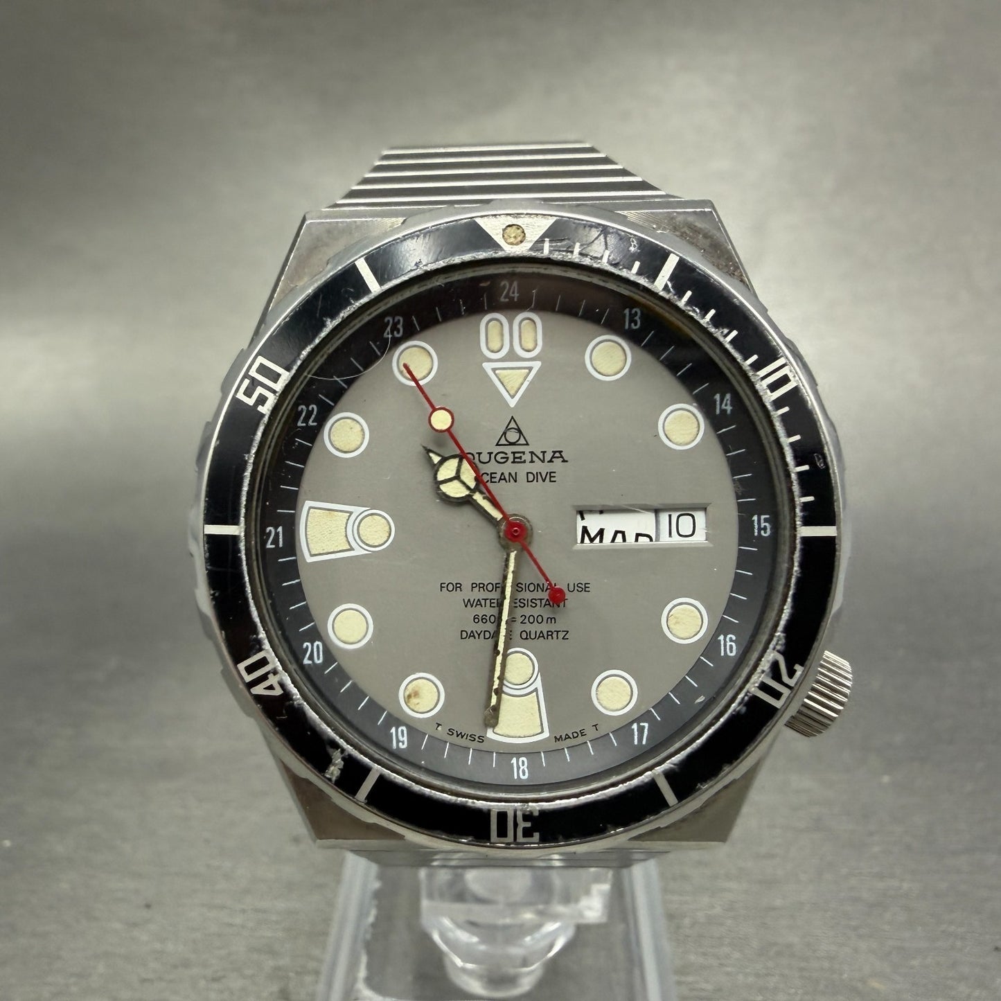 Dugena Ocean Dive Watch Men 39mm Silver Dial Steel Daydate 1.031.1.0.04 PARTS0