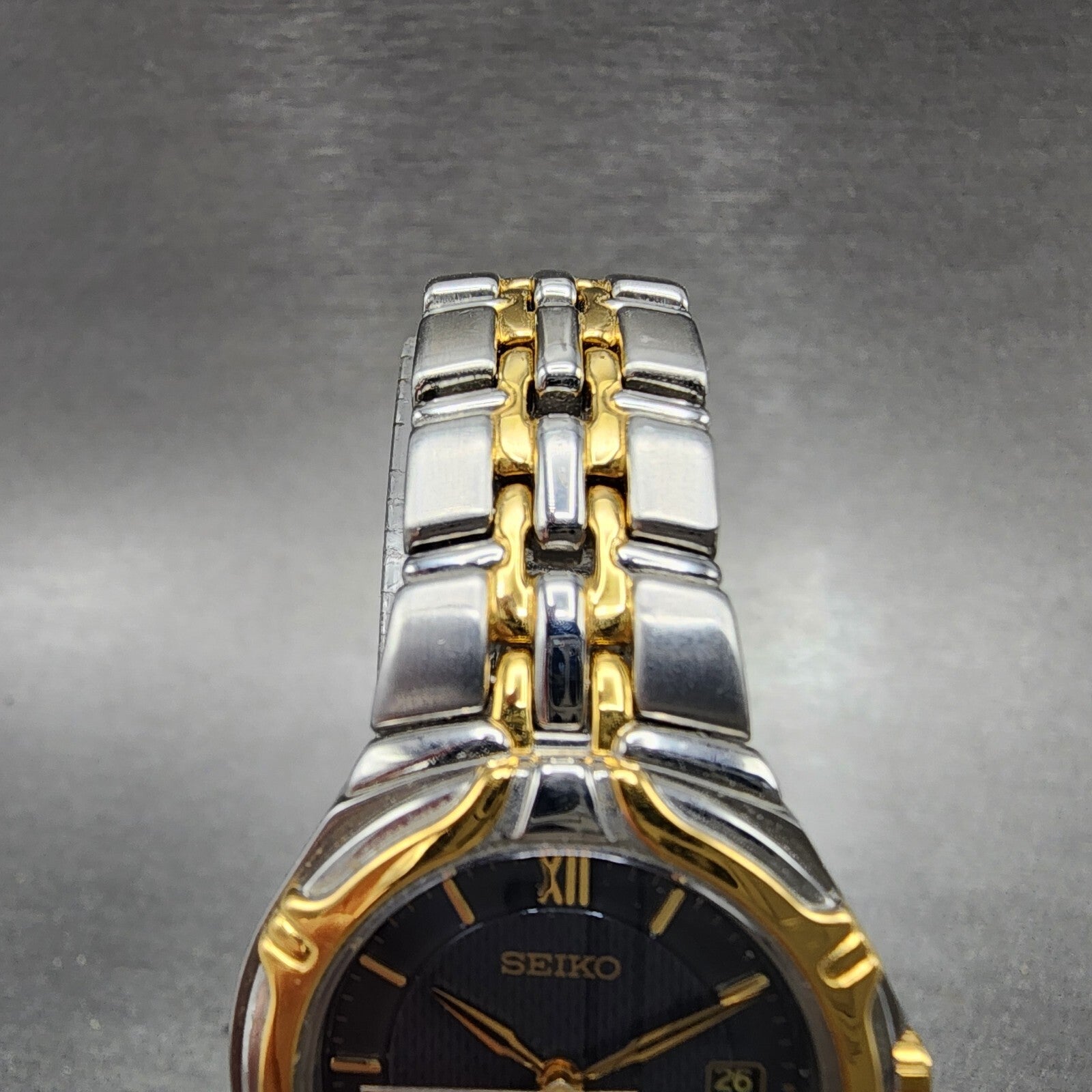 Seiko Watch Women 26mm Blue Dial Two Tone Date Round 7N820AT0 New Battery B1234