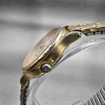 Seiko Watch Women 26mm White Dial Gold Tone Round 2K02-0039 New Battery Vintage2
