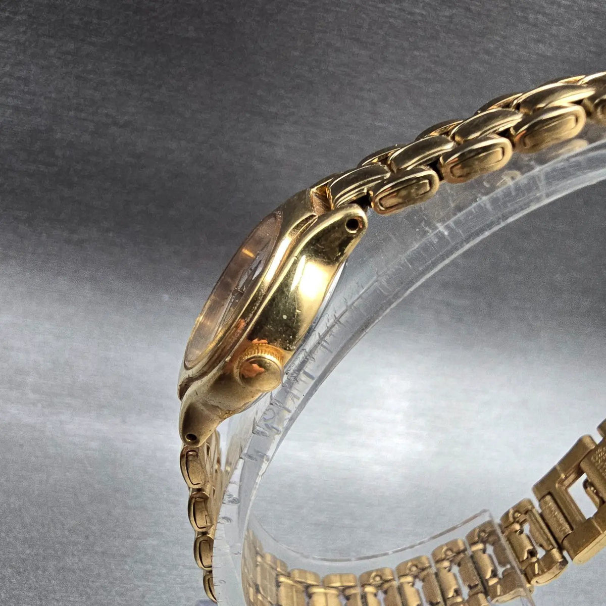 Seiko Watch Women 19mm Gold Dial Gold Tone Round 1N01-0K30 New Battery Vintage S2