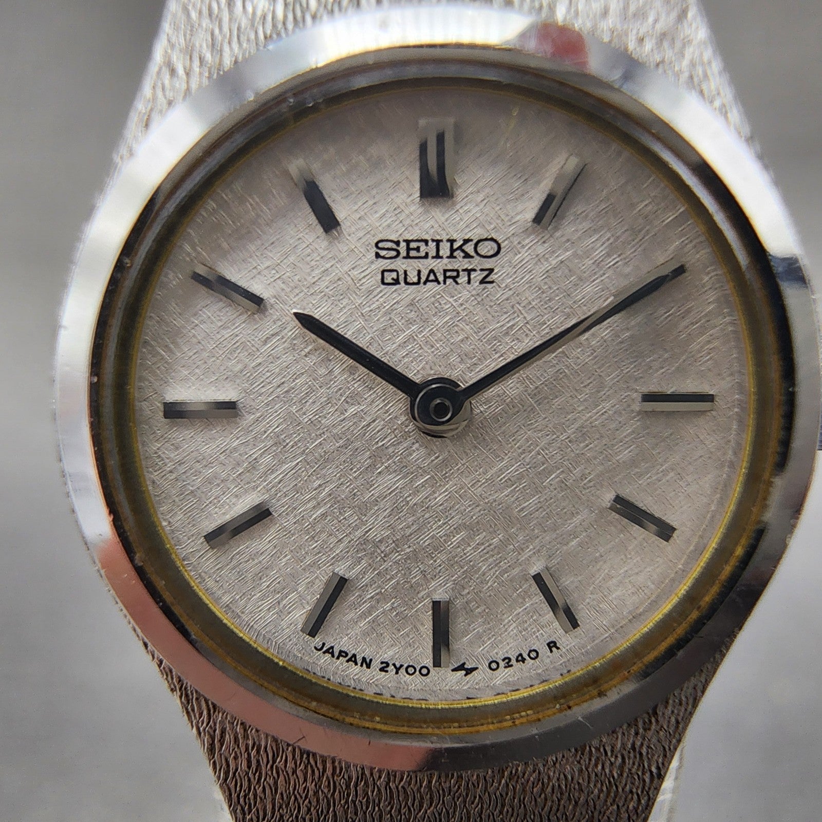 Seiko Watch Women 18mm Silver Dial Silver Tone Round 2y000019 New Battery1