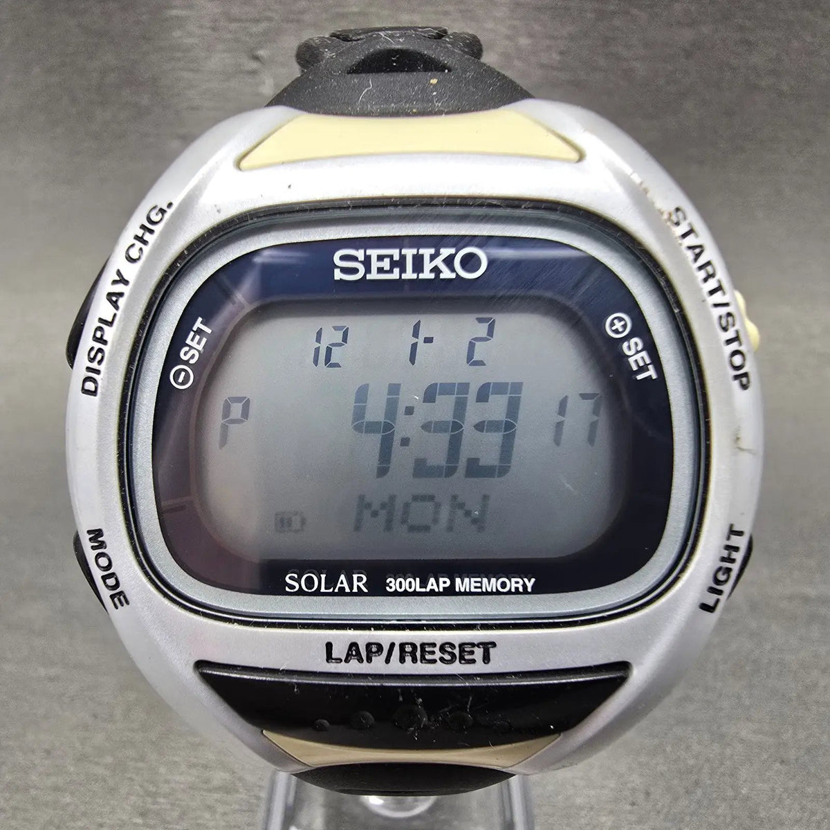 Seiko Super runner Watch Men 43mm White Silver Toyoko Marathon 2012 S680-00A00