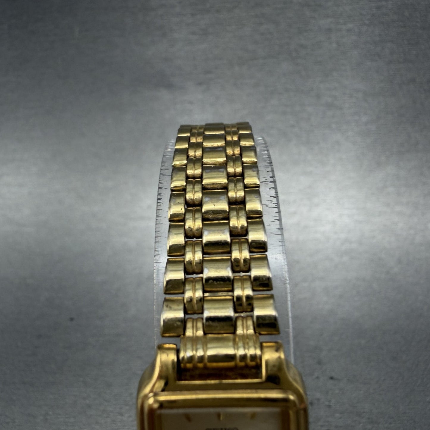 Seiko Tank Watch Women 17mm Champagne Dial Gold Tone 1N01-5E70 New Battery4