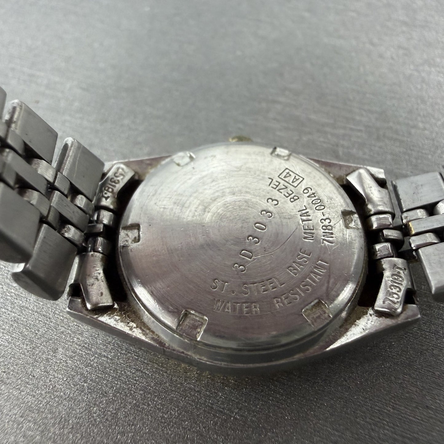 Seiko Watch Women 24mm White Dial Two Tone Daydate Round 7N83-0049 New Batt AY549