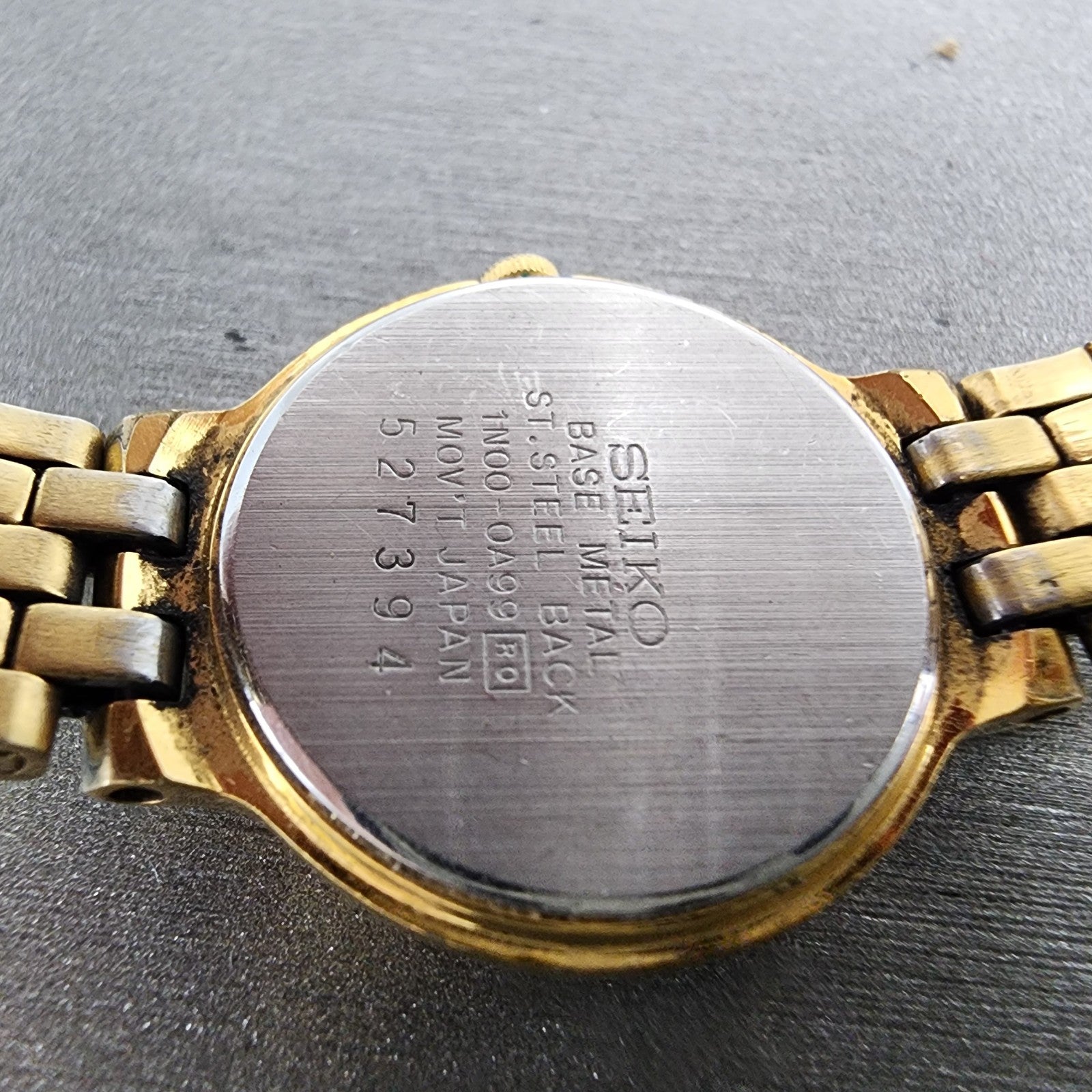 Seiko Watch Women 22mm White Dial Gold Tone Round 1n000a99 New Battery9